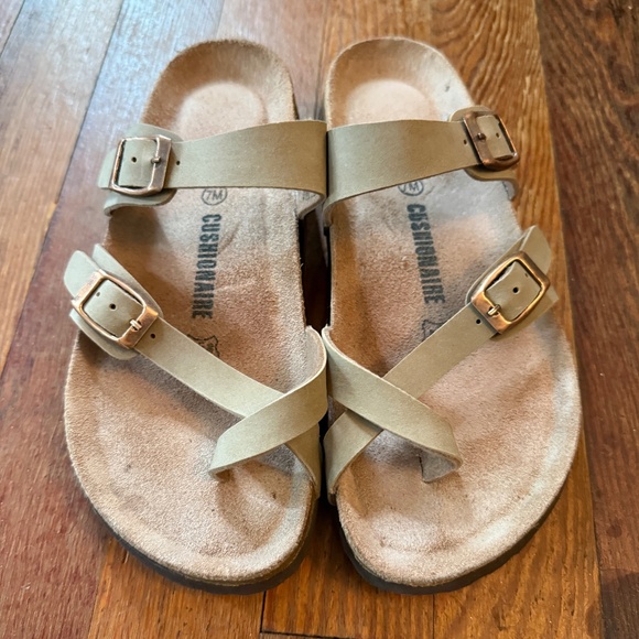 Cushionaire Luna Cork Footbed Sandal - Taupe | size 7M - Picture 1 of 7
